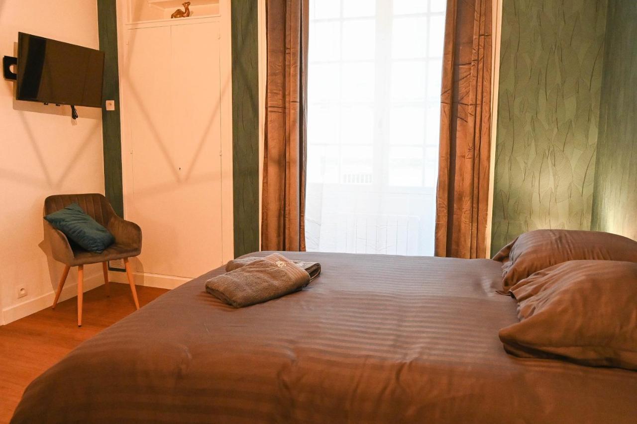 L'Acacia #Hyper-Centre #Marche Couvert Cognac Extérieur photo