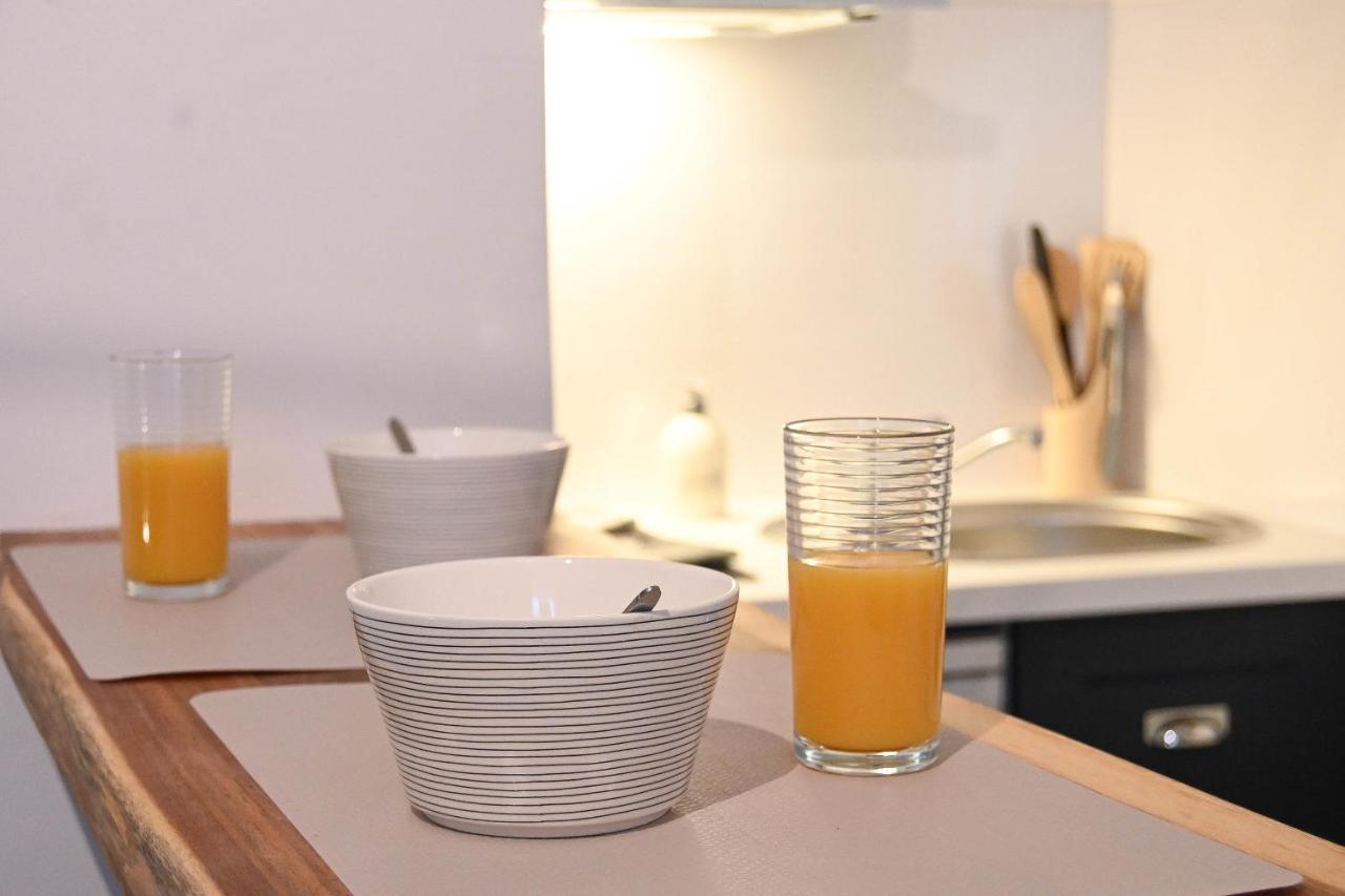 L'Acacia #Hyper-Centre #Marche Couvert Cognac Extérieur photo