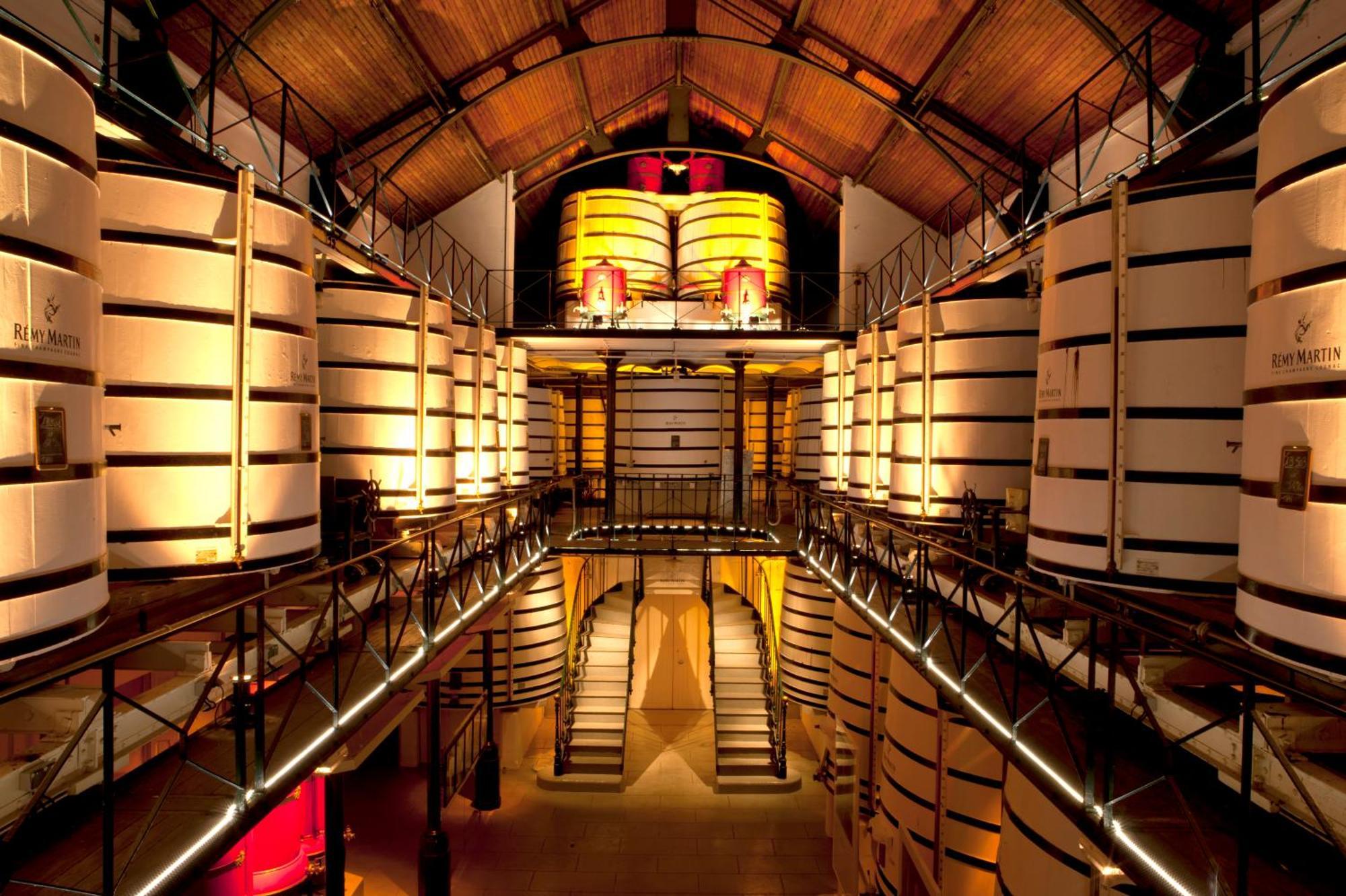 L'Acacia #Hyper-Centre #Marche Couvert Cognac Extérieur photo